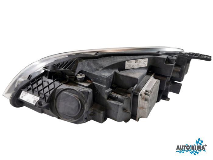 Koplamp rechts van een Volvo V40, Auto-onderdelen, Verlichting, Gebruikt, -, -, Ophalen of Verzenden