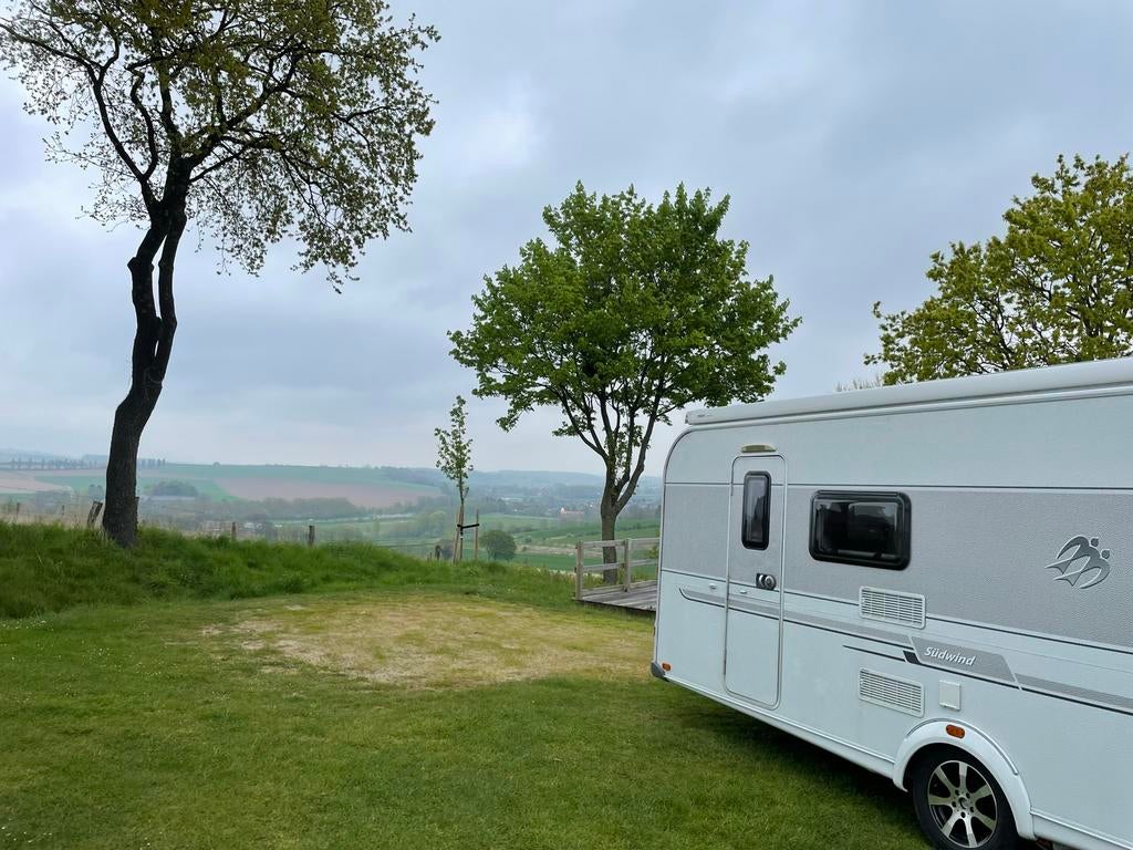 Knaus Sudwind 550 3 x stapelbed -Airco -Mover -elek. luifel, Caravans en Kamperen, Rondzit, Particulier, Meer dan 6, 5 tot 6 meter