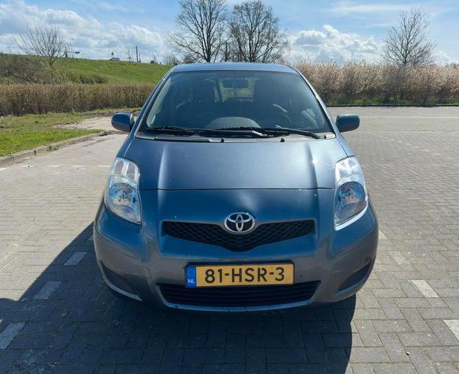 Toyota Yaris 1.3 2009 Blauw NIEUWE APK, Auto's, Voorwielaandrijving, 1025 kg, Stof, 40 €/maand