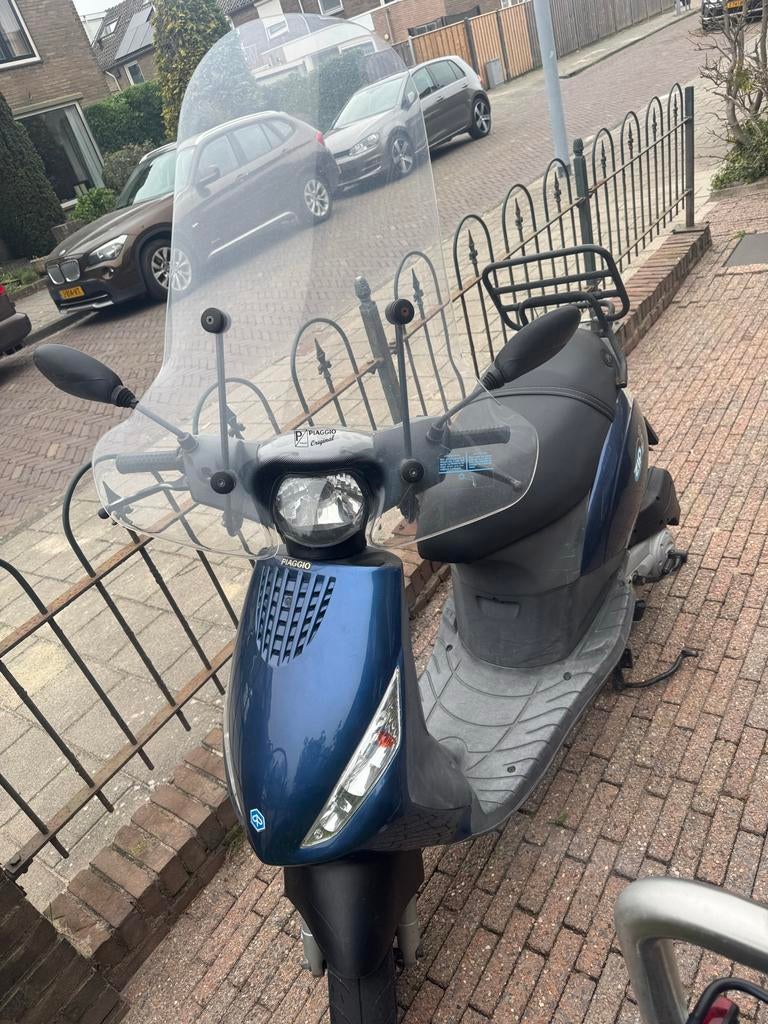 Piaggio Zip 2014, Fietsen en Brommers, Scooters | Piaggio, Gebruikt, Zip, Ophalen of Verzenden, Benzine