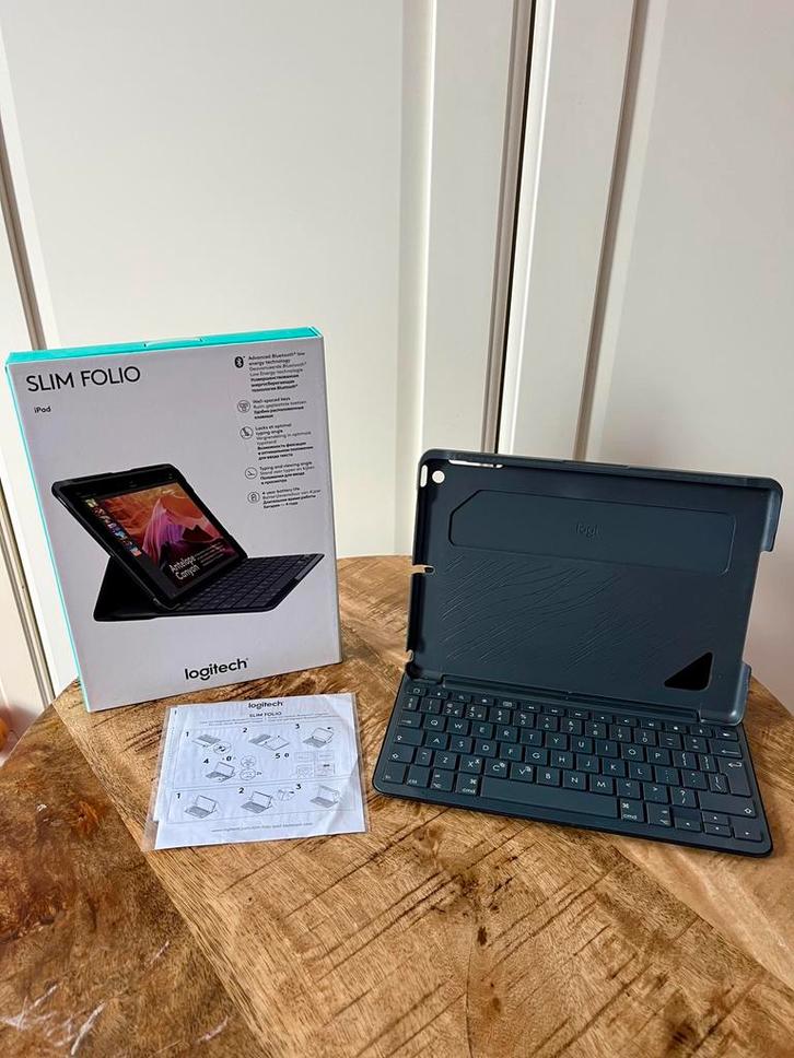 Logitech Slim Folio - ipad - NIEUW, Computers en Software, Toetsenborden, Zo goed als nieuw, Ophalen of Verzenden