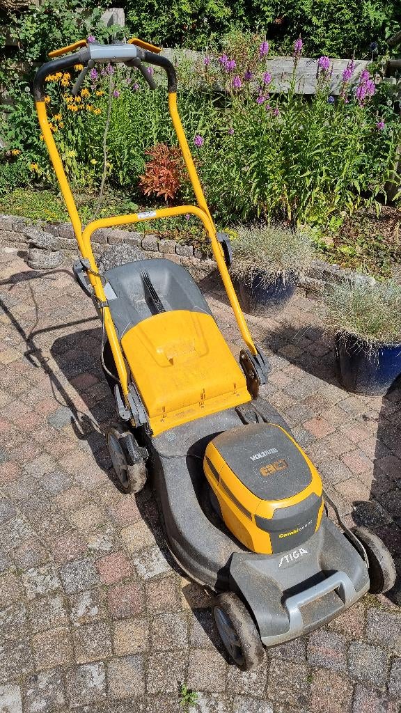 STIGA MOTORMAAIER  ELEKTRISCH  80Volt, Doe-het-zelf en Verbouw, Sanitair, Gebruikt, Overige typen, Ophalen