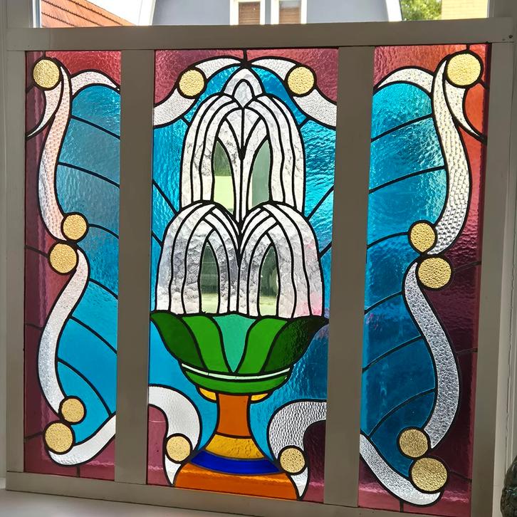 114hx118br Art nouveau glas in lood raam prachtige kleuren, Antiek en Kunst, Antiek | Overige Antiek, Ophalen