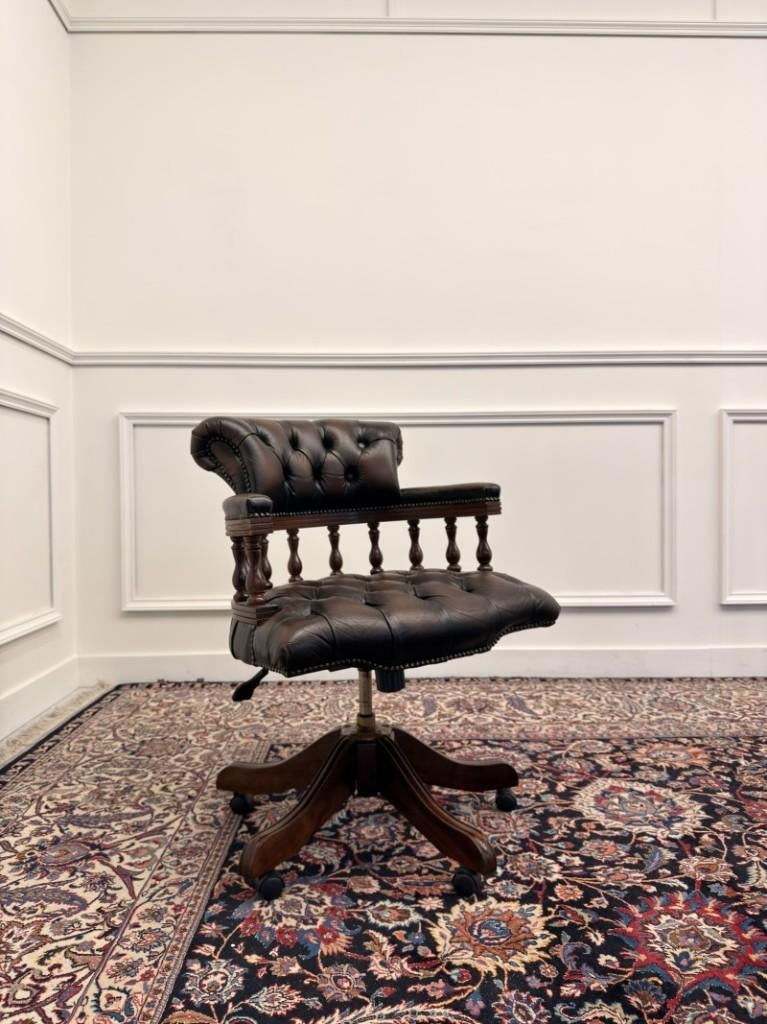 Klassiek Engels Chesterfield Bureaustoel, Antiek en Kunst, Ophalen