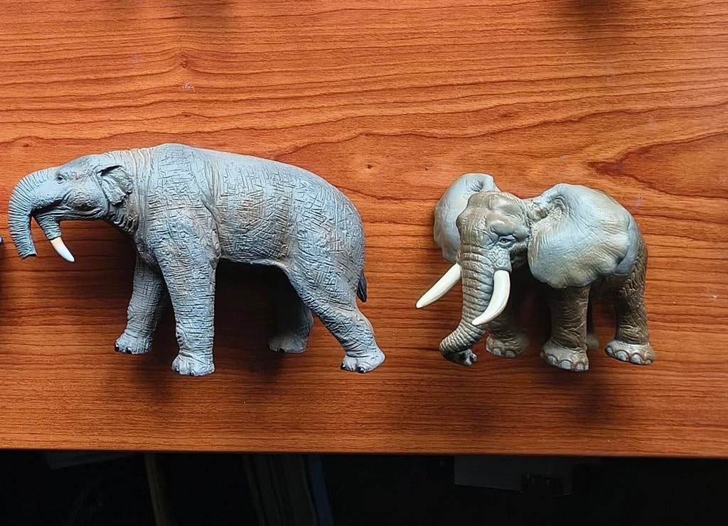 Mojo Deinotherium & Schleich Olifant - Speelgoed Dieren, Ophalen of Verzenden, Gebruikt