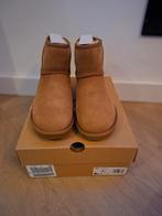 Nieuwe UGGs in doos, maat 39!!, Ophalen of Verzenden, Nieuw, Zwart