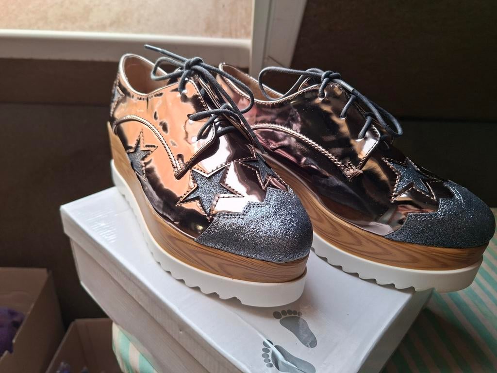 Nieuwe Lucky disco look schoenen, Kleding | Dames, Carnavalskleding en Feestkleding, Ophalen of Verzenden, Nieuw