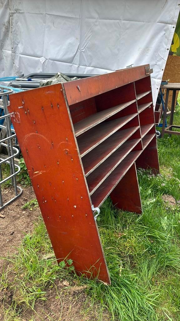 Bus inrichting werkkast., Ophalen