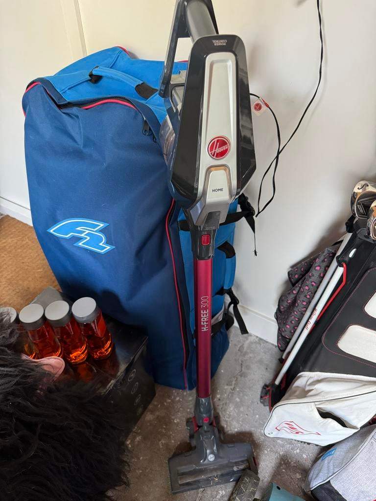 Hoover H-FREE 300 steelstofzuiger, Witgoed en Apparatuur, Stofzuigers, Zo goed als nieuw, Stofzuiger, Reservoir, Ophalen