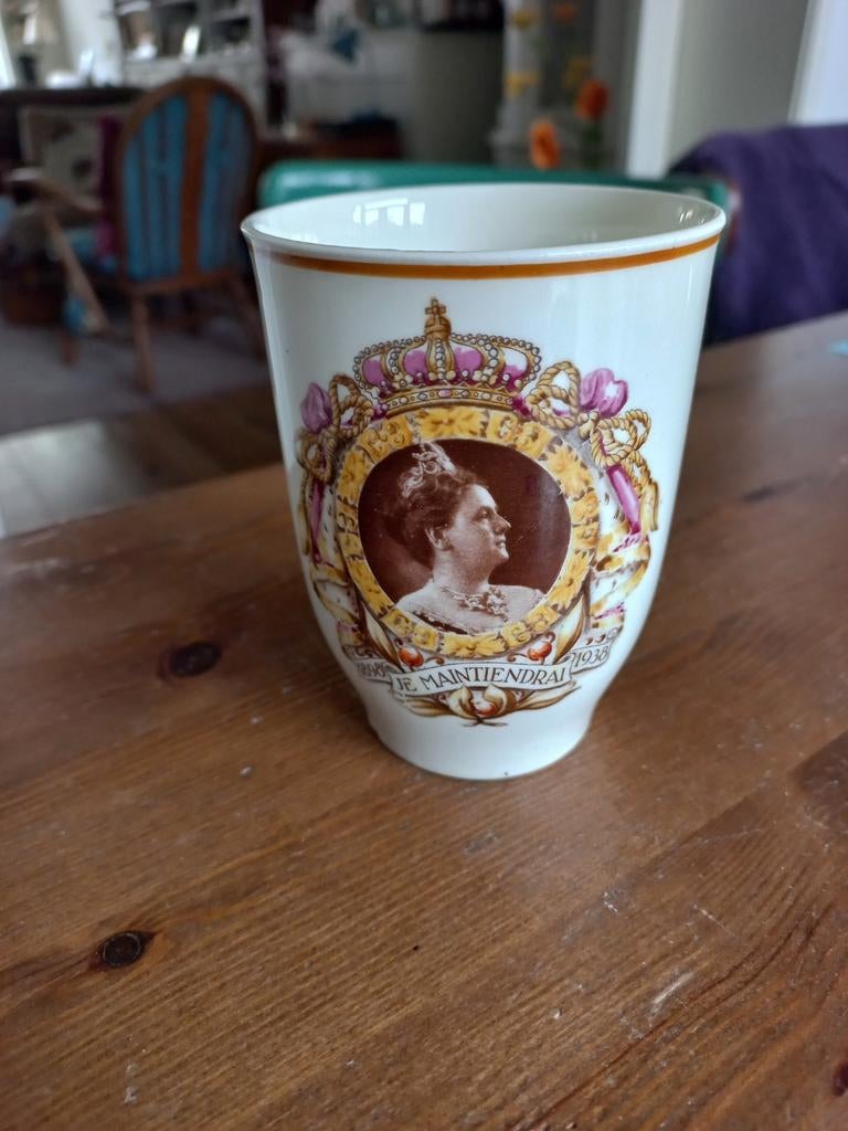 Regout beker koningin Wilhelmina, Ophalen of Verzenden