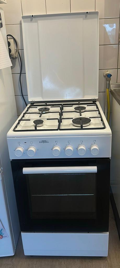 Everglades gasfornuis, Witgoed en Apparatuur, Ophalen, 4 kookzones, Zo goed als nieuw, Gas
