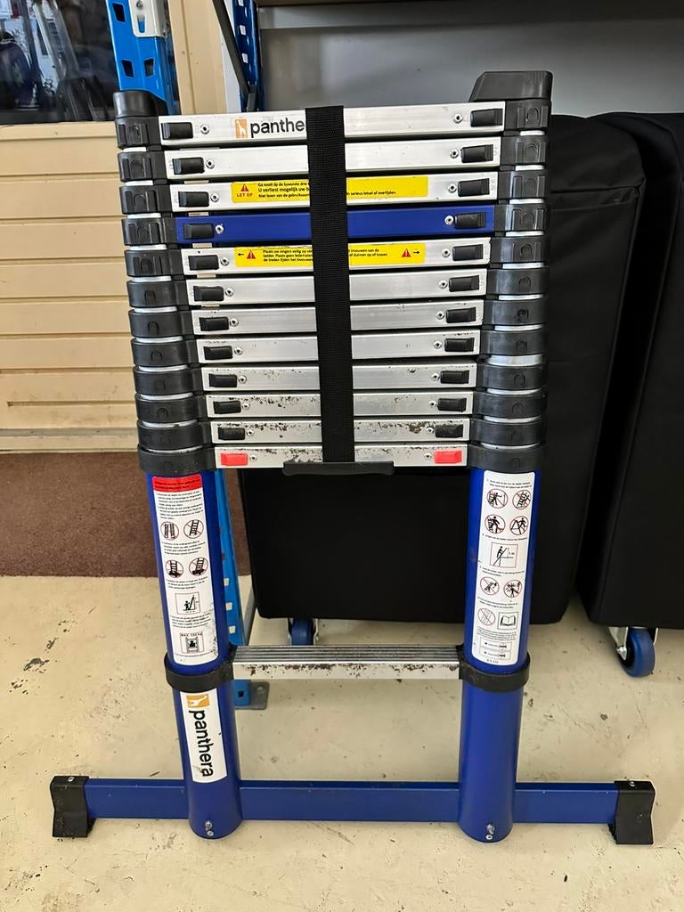 Panthera telescoopladder 3,8 meter, vrijwel nieuw., Doe-het-zelf en Verbouw, Ladders en Trappen, Ophalen, Zo goed als nieuw, Ladder