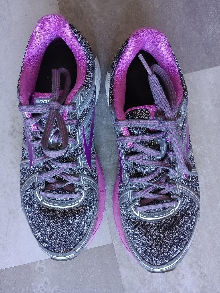 Brooks hardloopschoenen GTS 17, Overige merken, Hardloopschoenen, Ophalen of Verzenden, Zo goed als nieuw