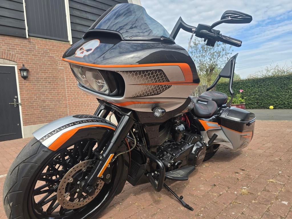 Harley davidson roadglide custom bagger cvo, Particulier, Chopper