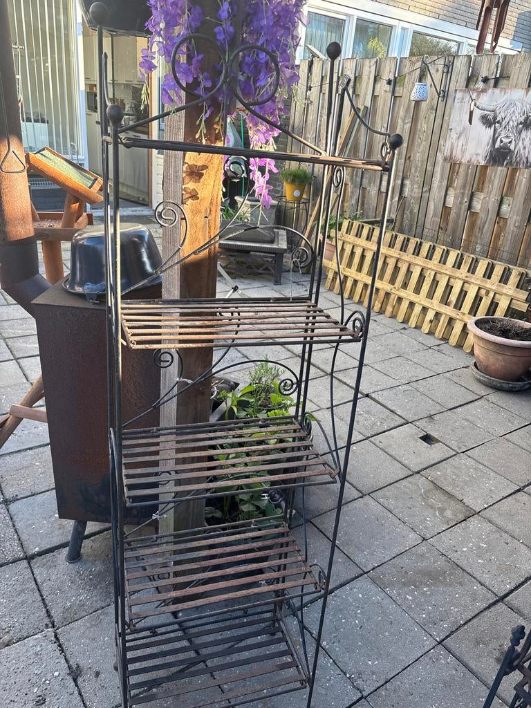 Vintage roestig metalen plantenrek - 150 cm hoog, Ophalen, Gebruikt, Minder dan 60 cm, Binnen