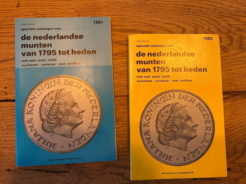 2 x catalogus 1981 en 1983, Ophalen of Verzenden, Boek of Naslagwerk