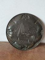 Latoen bord koper haven vuurtoren zeilschip, Antiek en Kunst, Ophalen