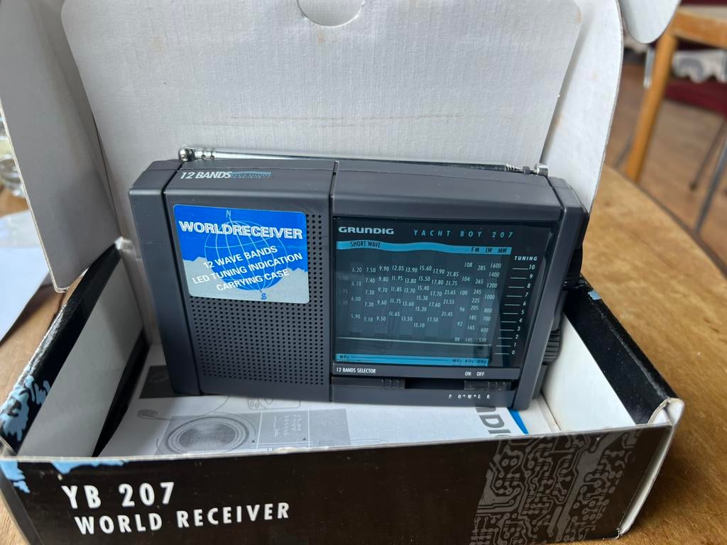 Wereld ontvanger. Grundig, Grundig, Ophalen of Verzenden, Zo goed als nieuw, Info