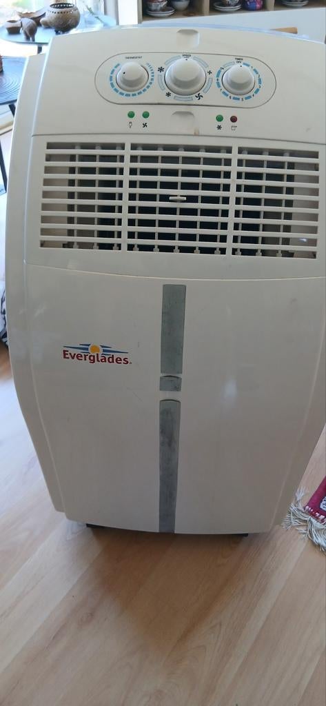 Mobiele Airco - Koel en Ontvochtig, Witgoed en Apparatuur, Airco's, Ophalen, Gebruikt, Minder dan 60 m³, 3 snelheden of meer