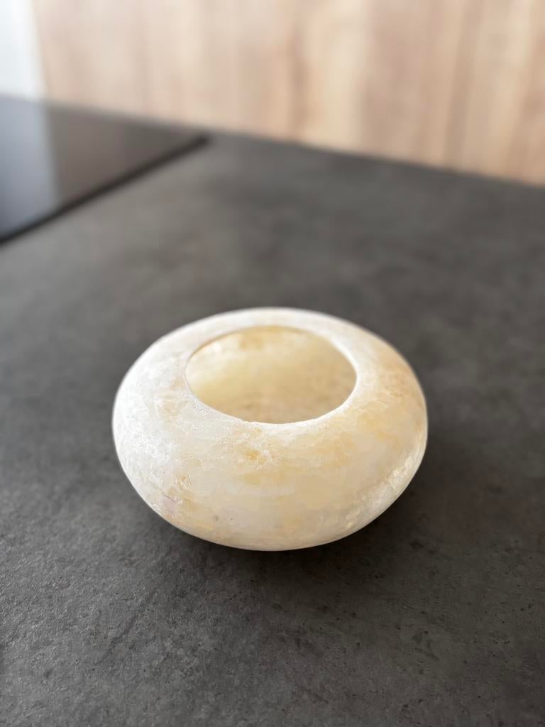Alabaster pebble XL, Overige materialen, Nieuw, Ophalen of Verzenden, Crème