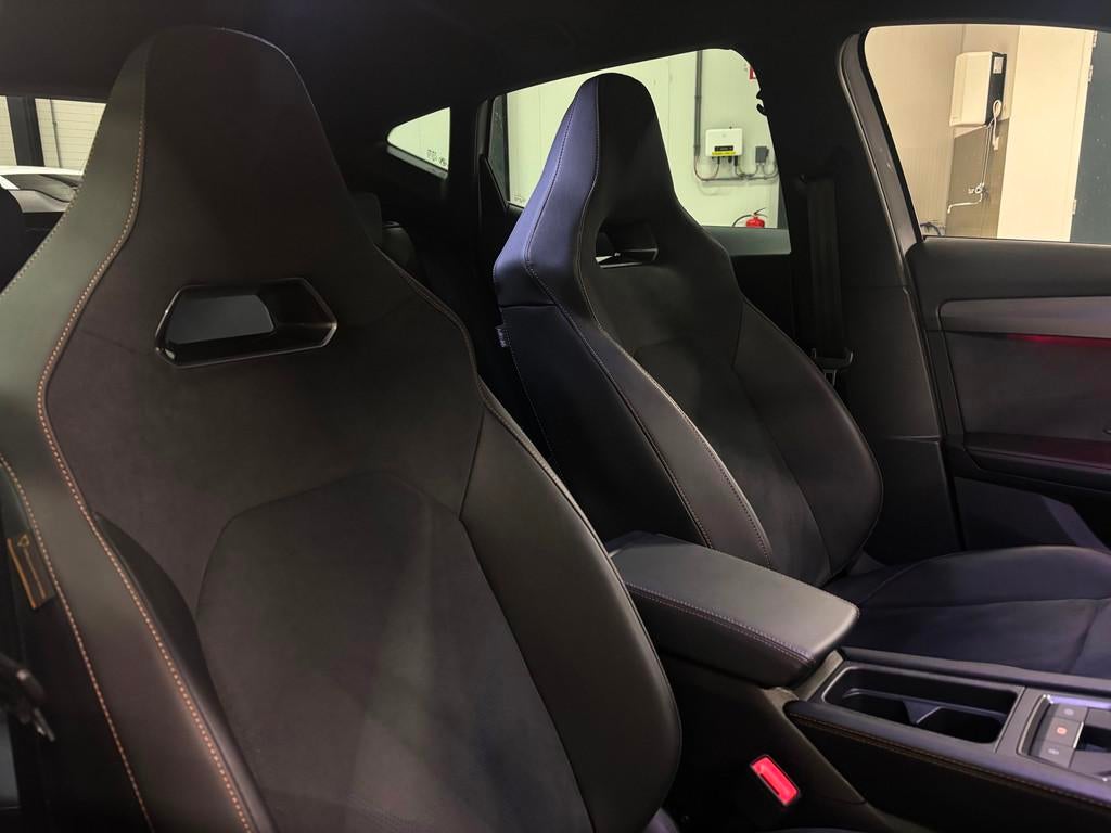 CUPRA Formentor 1.5 eTSI Facelift|360|Kuipstoelen|Sennheiser, Auto's, Cupra, Gebruikt, Zwart, 4 cilinders, Wit