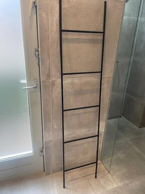 Matzwart ladderrek – modern metalen handdoekrek, Ophalen, Metaal, Scandinavisch, Gebruikt