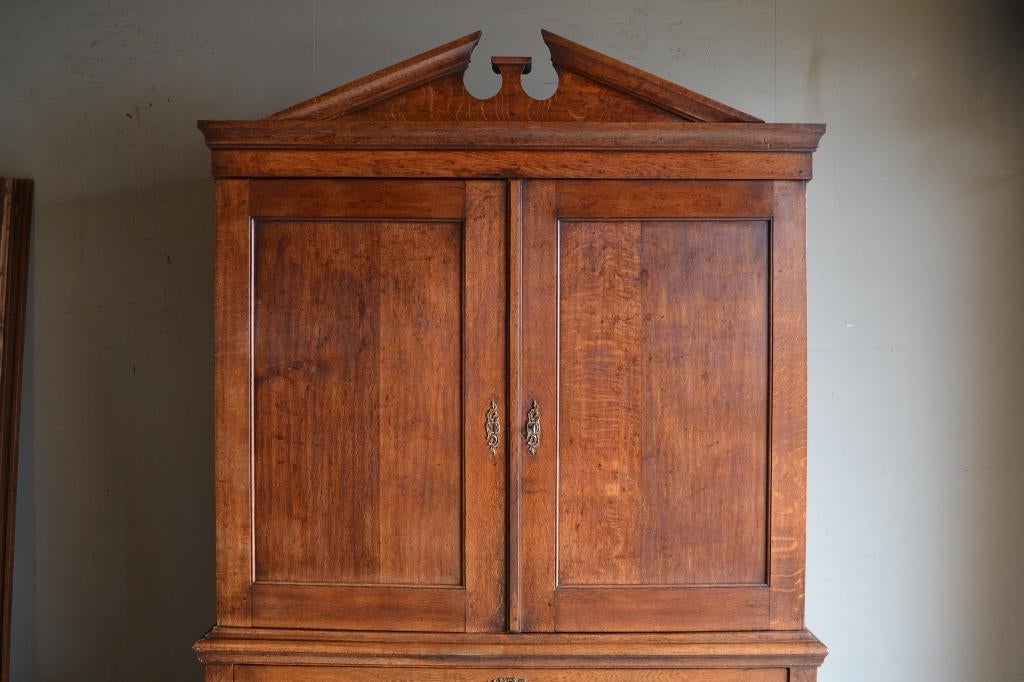 Prachtig antiek eiken houten Empire kabinet., Antiek en Kunst, Verzenden