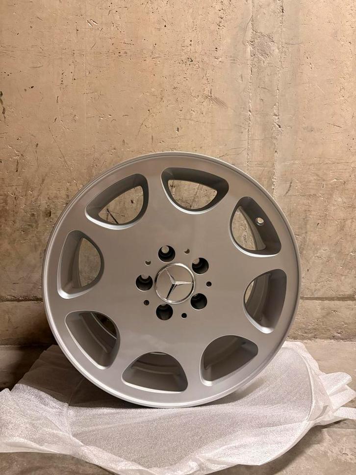 17 inch Mercedes 8 Loch Velgen W124 W201 Nieuw!, Auto-onderdelen, Banden en Velgen, Velg(en), Zomerbanden, 17 inch, 225 mm, Nieuw