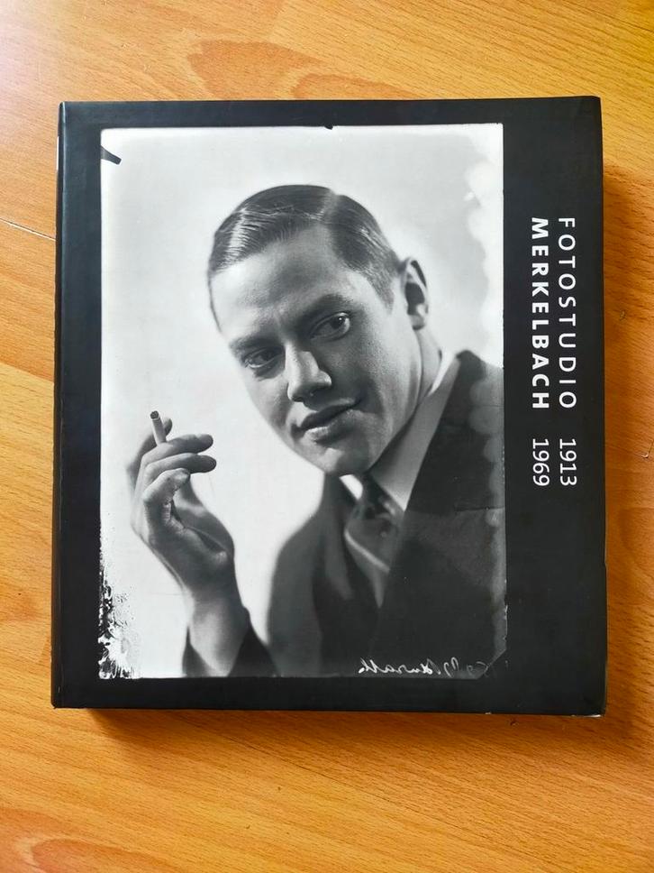 Fotostudio Merkelbach portretten 1913-1969 (als nieuw, 2013), Boeken, Kunst en Cultuur | Fotografie en Design, Zo goed als nieuw
