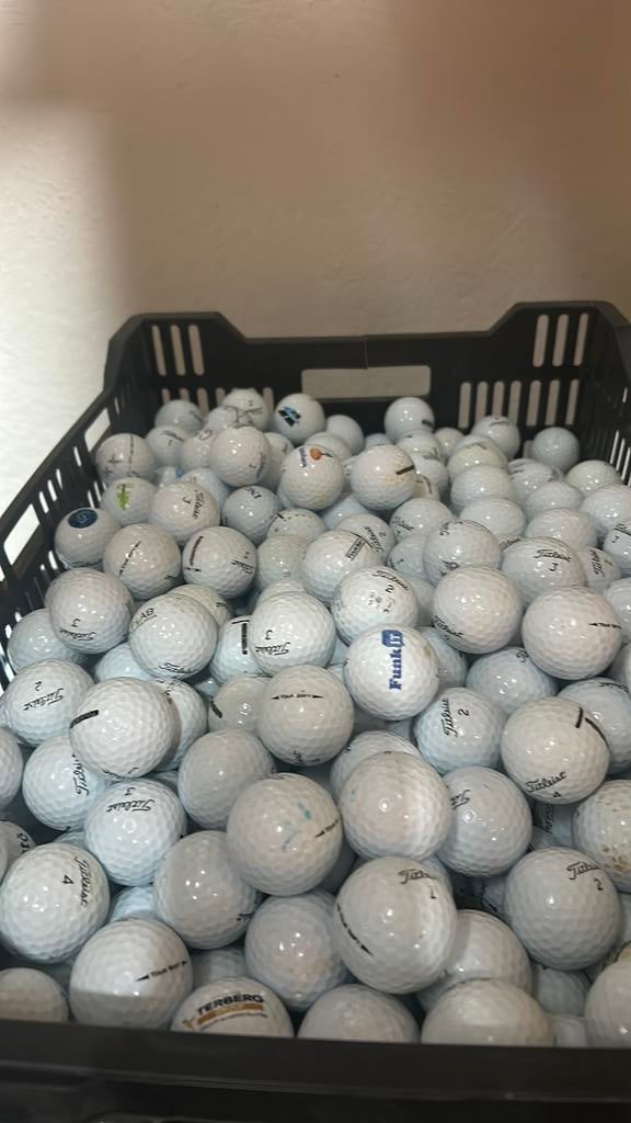 50 Stuks Titleist Tour Soft Golfballen, Ophalen of Verzenden, Zo goed als nieuw, Bal(len)