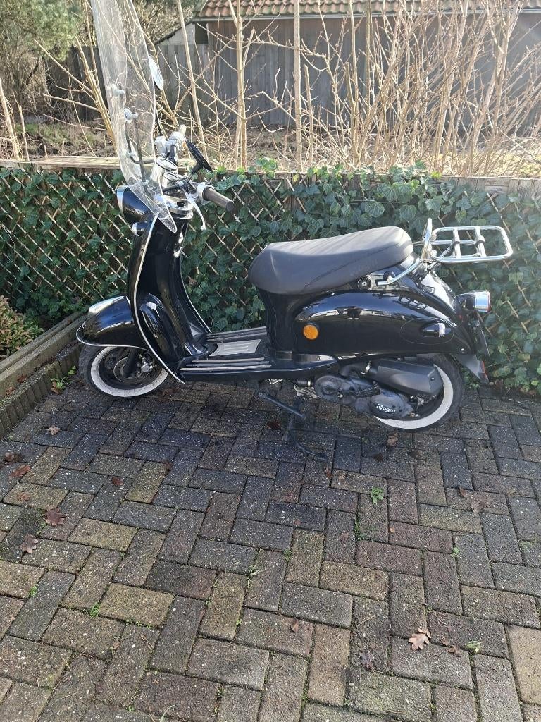 AGM NEW FLASH snorscooter 1600 kilometer gereden, Zo goed als nieuw, Benzine, Ophalen, Overige merken