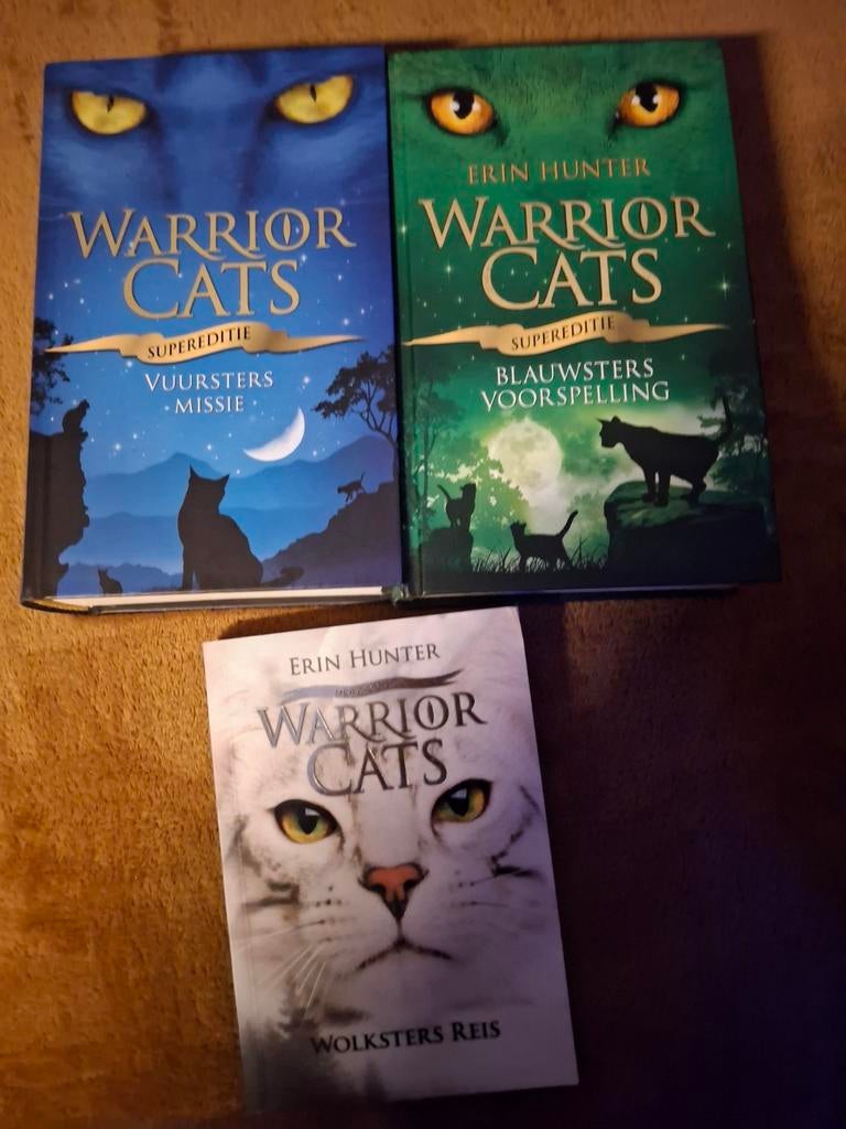 Warrior Cats Boeken - Supereditie en Wolksters Reis, Boeken, Ophalen of Verzenden, Zo goed als nieuw, Erin Hunter