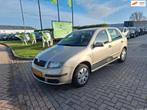 Skoda Fabia 1.4-16V Equipe / Leuke auto / APK maart 2027, Auto's, Skoda, Voorwielaandrijving, 4 cilinders, Beige, Origineel Nederlands