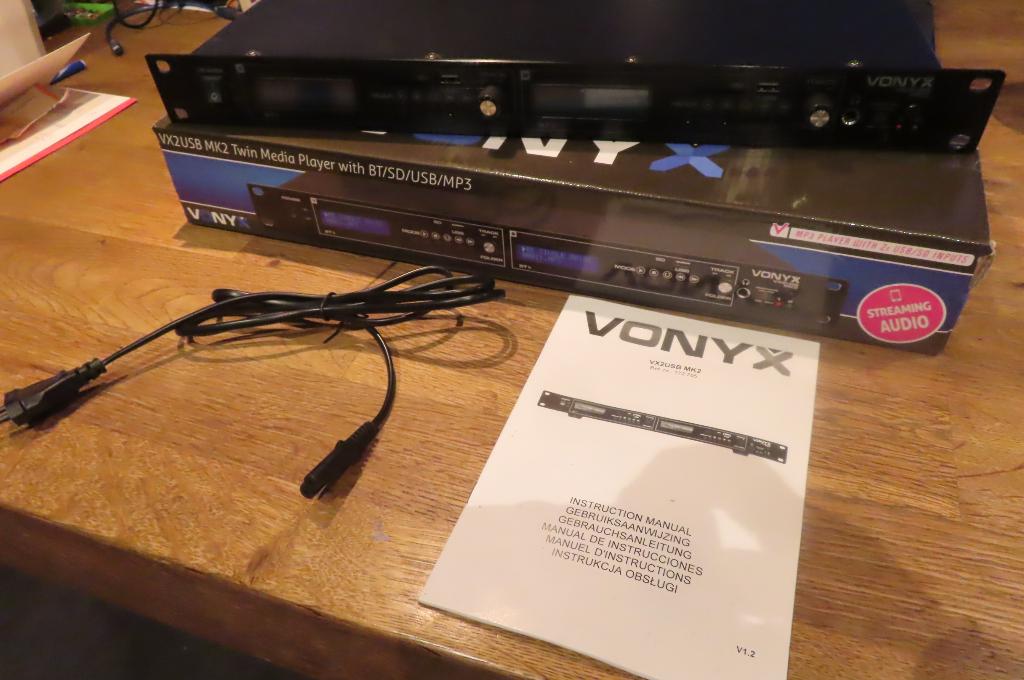 Vonyx VX2USB MK2 dubbele media MP3 speler 2x BT en 2x USB/SD, Ophalen, Zo goed als nieuw, Draaitafel, Overige merken