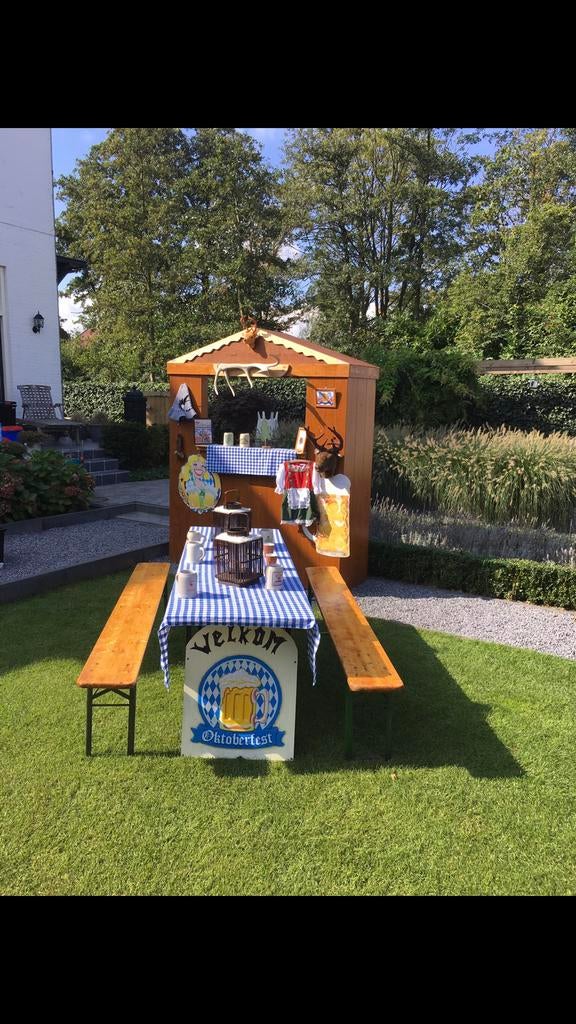Oktoberfest bar huren € 80,- oktober fest decoratie huren, Hobby en Vrije tijd, Feestartikelen | Verhuur, Ophalen, Zo goed als nieuw