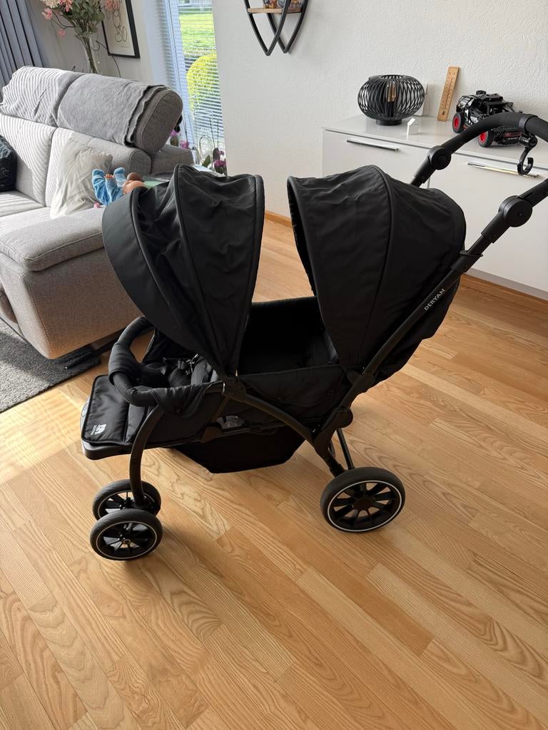Deryan Duo Buggy - Compacte en Handige Tweelingbuggy, Ophalen, Zo goed als nieuw, Overige merken, Verstelbare rugleuning