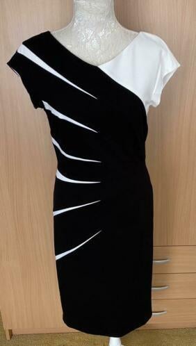 Escada jurk maat 36/S [v], Zwart, Ophalen of Verzenden, Zo goed als nieuw, Knielengte