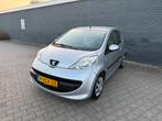 Peugeot 107 1.0 12V AUTOMAAT AIRCO NIEUWE APK!, Auto's, Stof, Beige, 4 stoelen, 68 pk