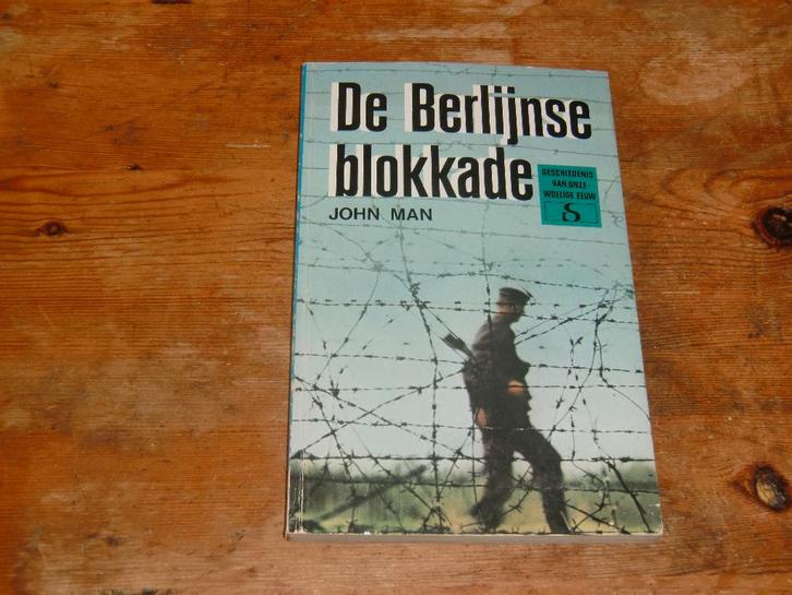 De Berlijnse blokkade (Luchtbrug, koude oorlog, 1948), Boeken, Geschiedenis | Wereld, Zo goed als nieuw, Europa, 20e eeuw of later