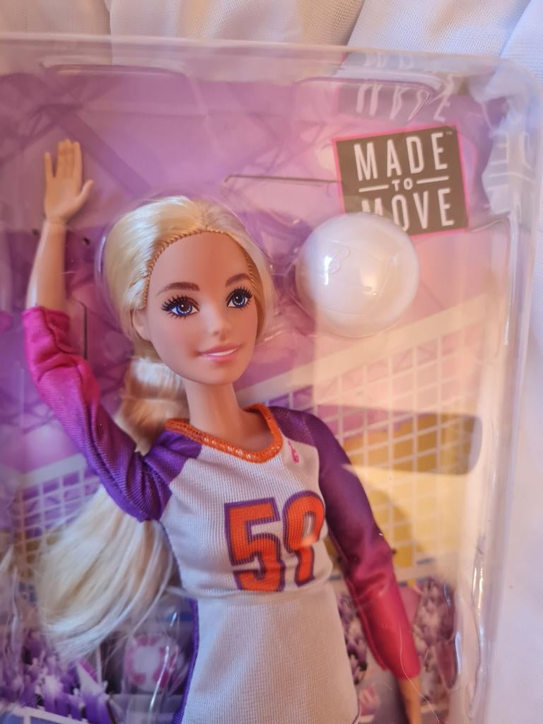 Nieuwe Barbie Made to Move Volleybal Pop - Nieuw in Doos, Ophalen of Verzenden, Nieuw, Barbie