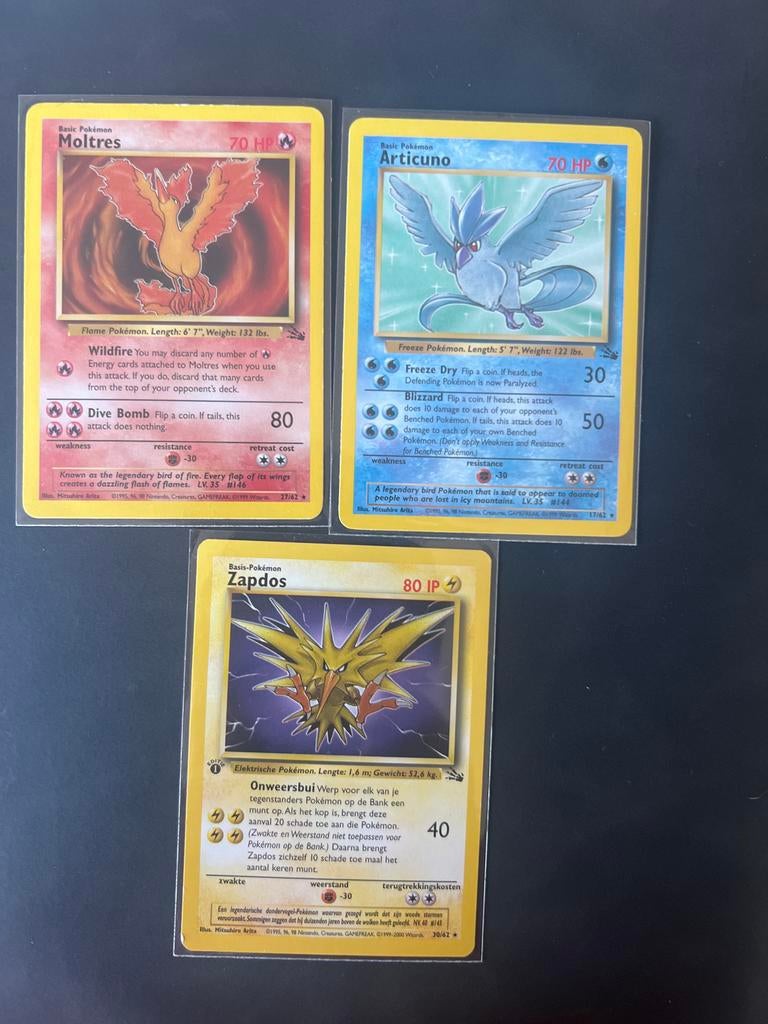 Moltres, Articuno, Zapdos fossil, Hobby en Vrije tijd, Verzamelkaartspellen | Pokémon, Ophalen of Verzenden, Gebruikt, Meerdere kaarten