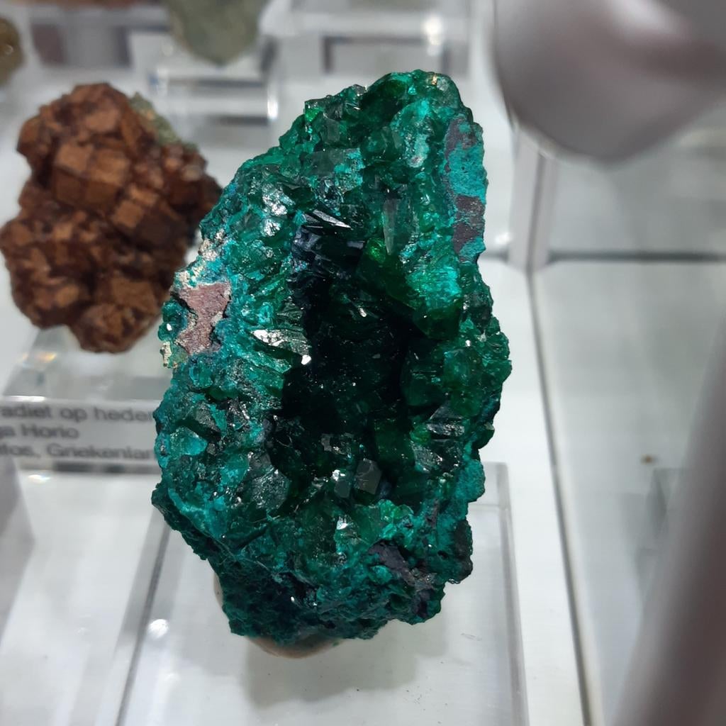 Dioptase geode Congo, Verzenden