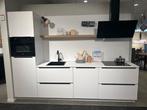 Keuken Kampioen showroom keuken, Huis en Inrichting, Keuken | Complete keukens, Ophalen, Wit, Enkelwandige keuken, Zo goed als nieuw