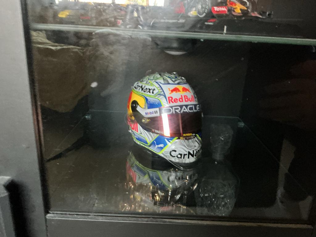 Max Verstappen helm Oostenrijk, Overige merken, 1:32 tot 1:50, Overige typen, Ophalen of Verzenden