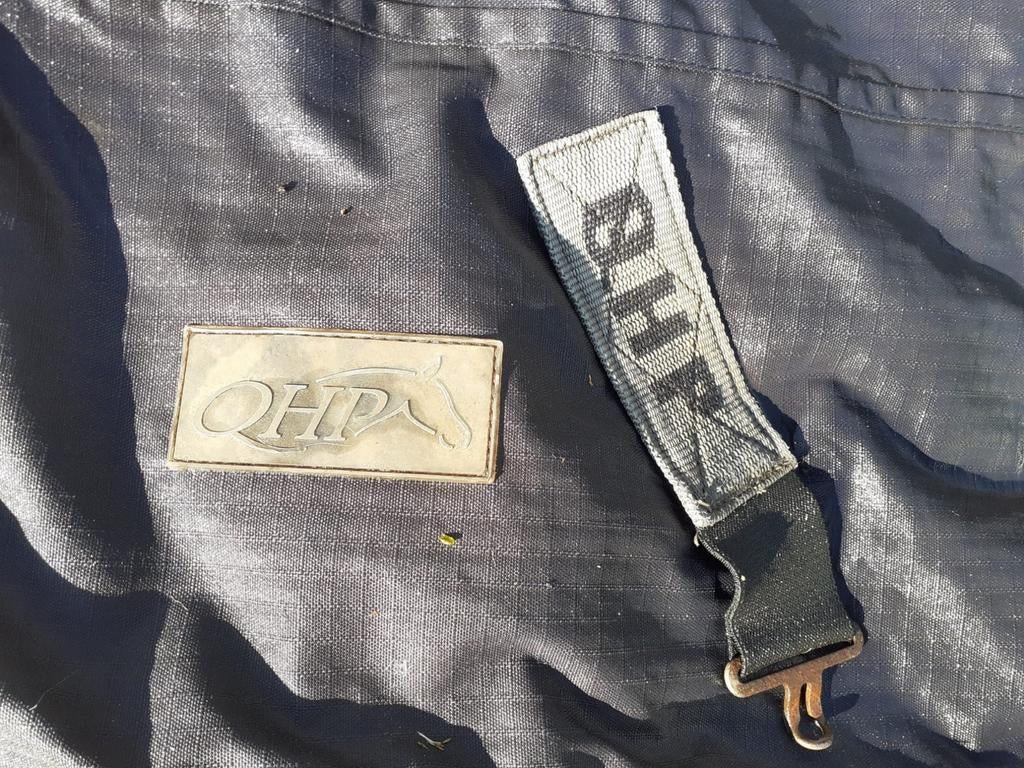Paarden dekken maat 205 merk QHP, Ophalen