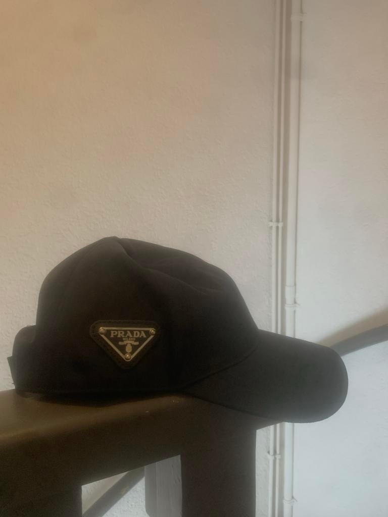Prada pet L, Kleding | Heren, Hoeden en Petten, Ophalen of Verzenden, Gedragen, Pet