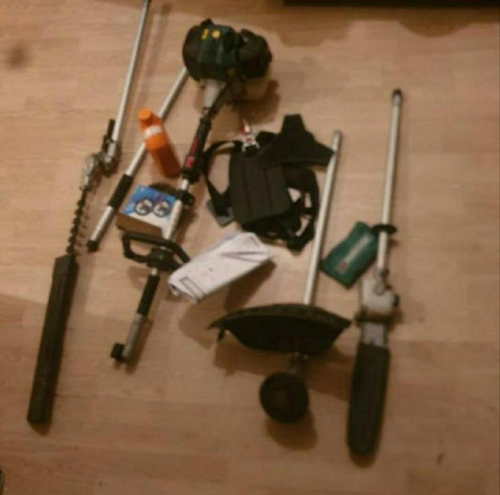 Benzine bosmaaier met heggenschaar en accessoires, Tuin en Terras, Ophalen, Benzine, Gebruikt, Onbekend