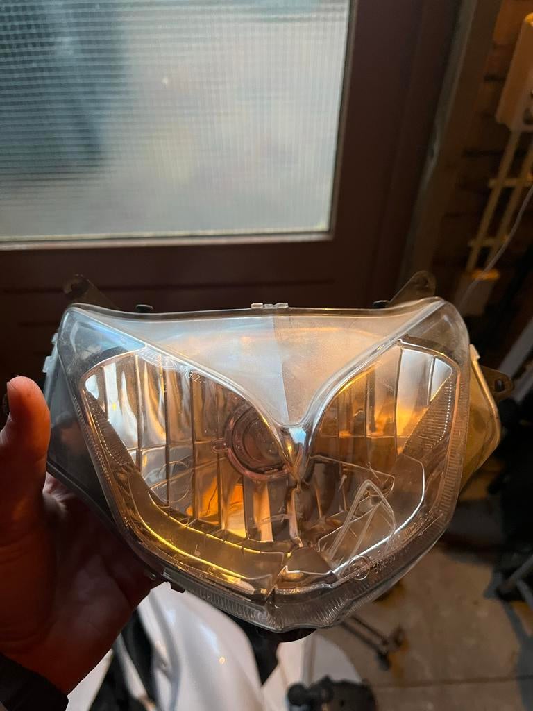 Yamaha Aerox koplamp nieuw model, Fietsen en Brommers, Brommeronderdelen | Scooters, Ophalen, Gebruikt, Koplamp, Yamaha