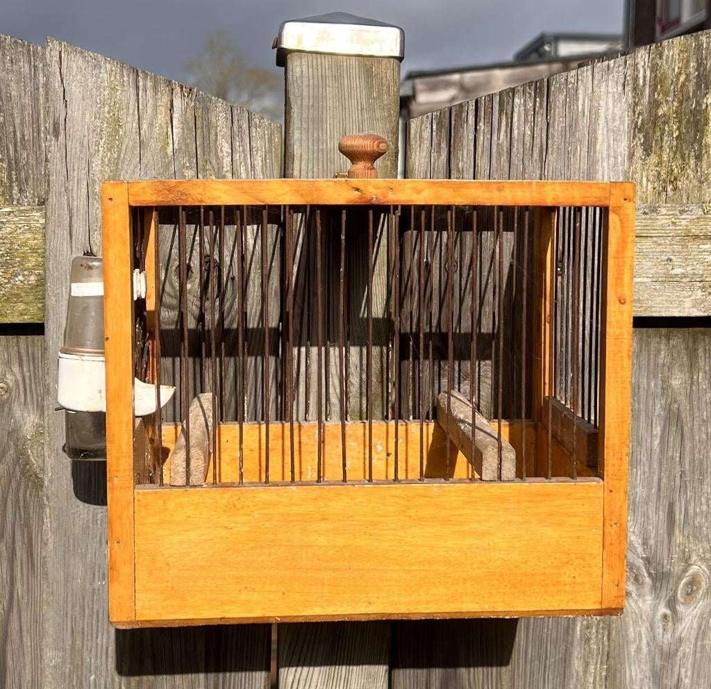 vogelkooitje, Dieren en Toebehoren, Vogels | Hokken en Kooien, Ophalen of Verzenden, Gebruikt, Hout, Vogelkooi