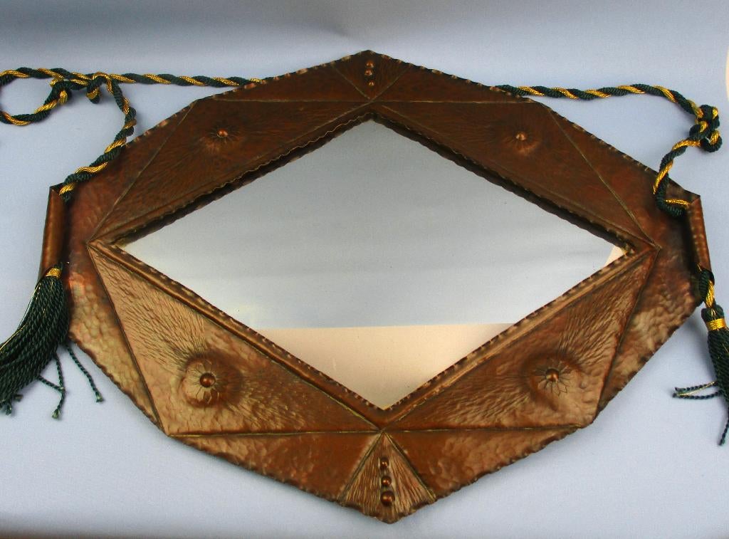 Art Deco Amsterdamse School koperen spiegel, Antiek en Kunst, Ophalen of Verzenden, Overige vormen, 50 tot 100 cm, Minder dan 100 cm